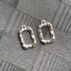 A cold and light luxury style small square pendant double-layer overlapping strap necklace, a popular female Internet celebrity niche alloy collarbone necklace Application Scenario